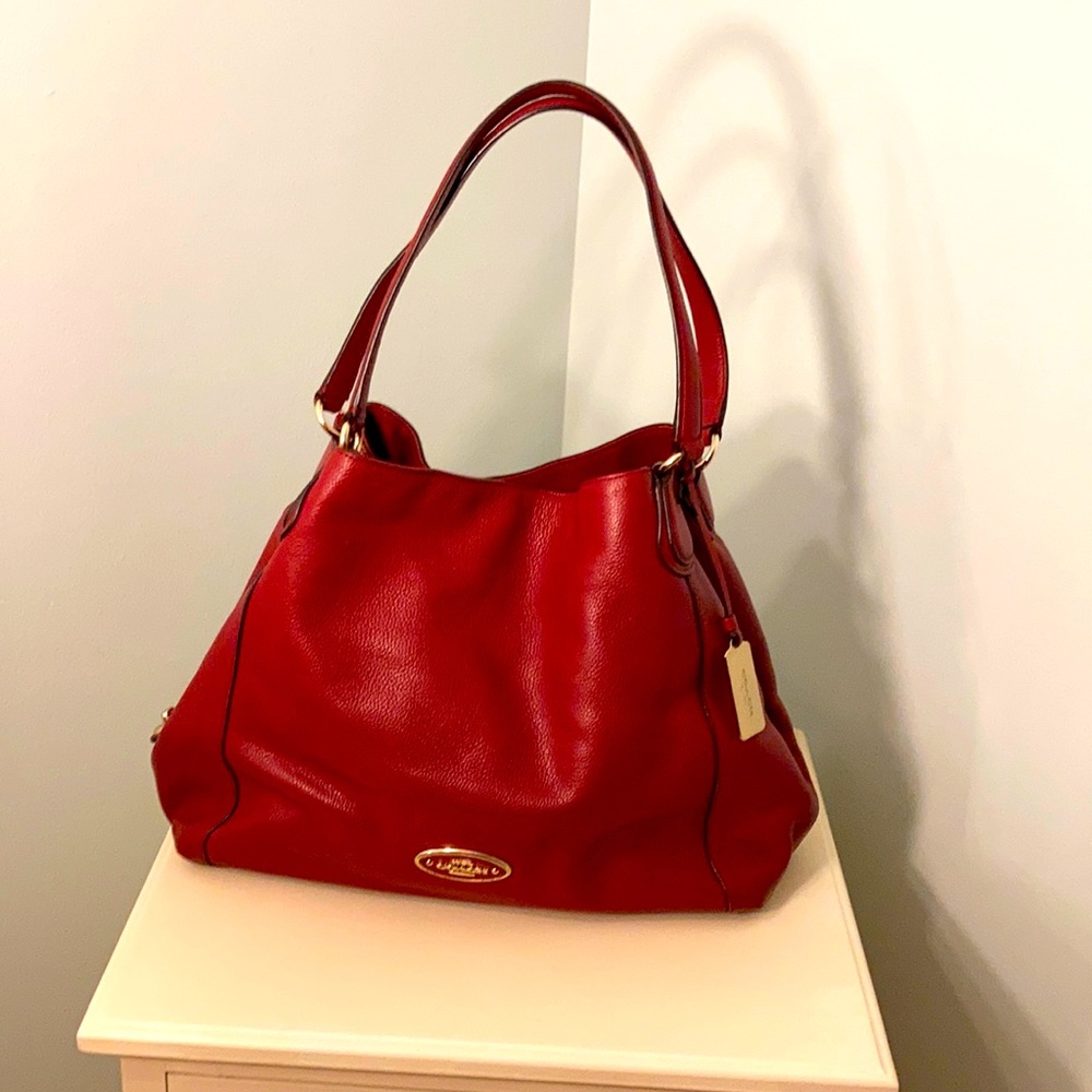 Coach Edie Red leather purse w turnlock
